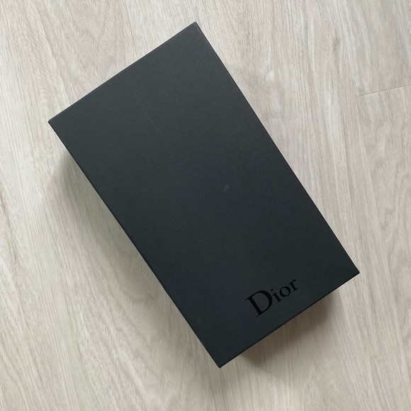 Dior Pouch - Picture 5 of 8